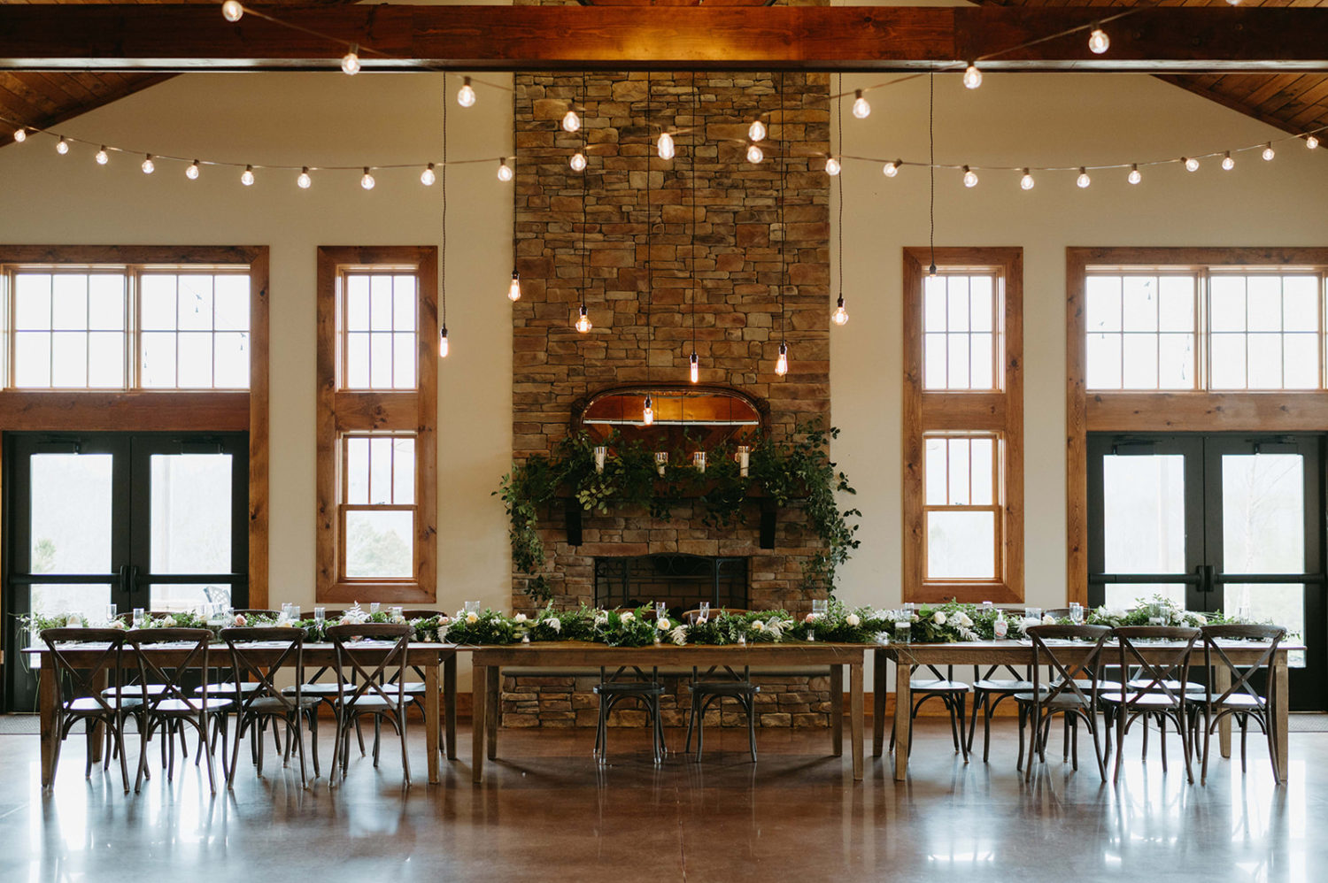 modern rustic wedding reception headtable 