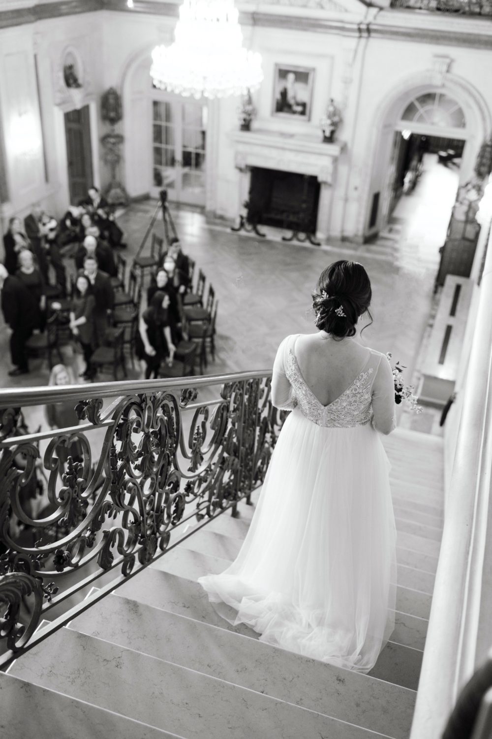 intimate wedding larz anderson house black and white bride entrance