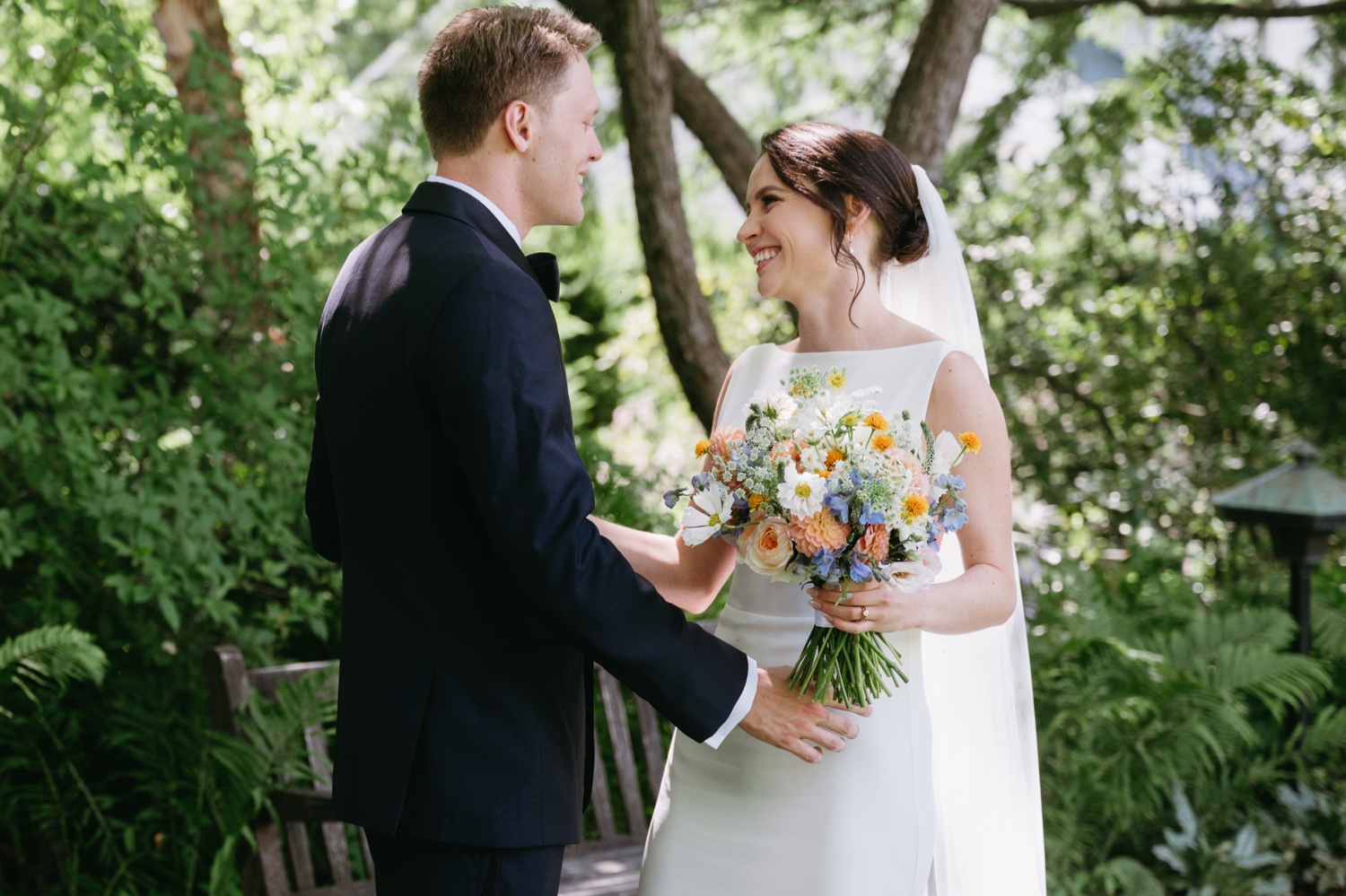 woodstock inn wedding bride and groom first look florals bouquet