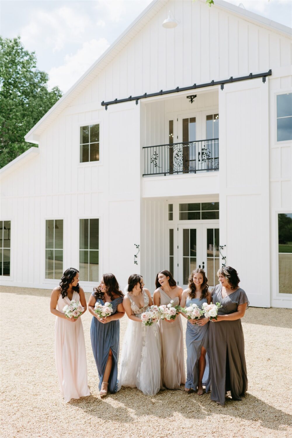 ivy rose barn bridal party florals