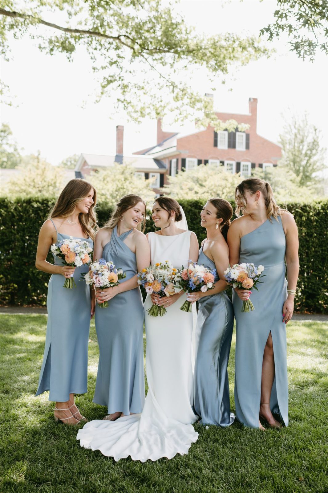 9 Unique Bridal Party Styles for your Wedding Day ...